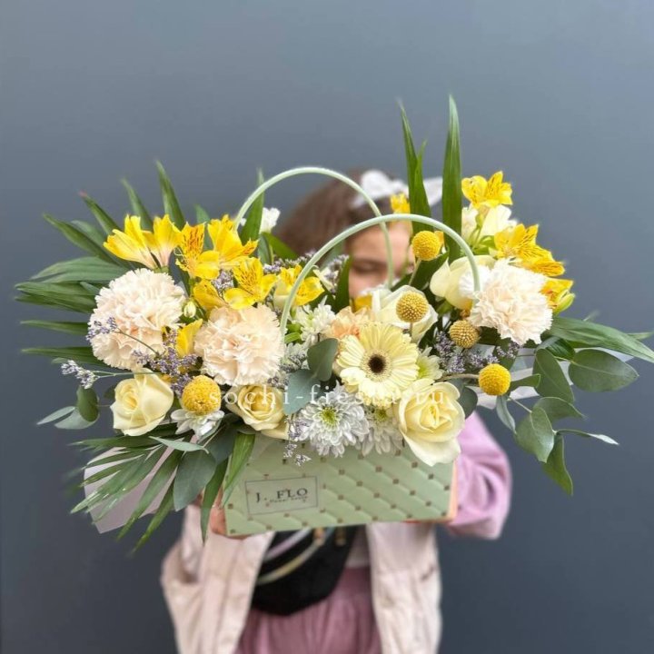 Сумочка с розами "Эпиа" в Пензе