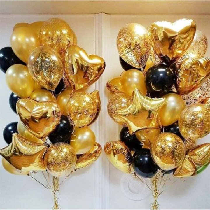 Фонтан шаров "Чёрное золото" в Пензе