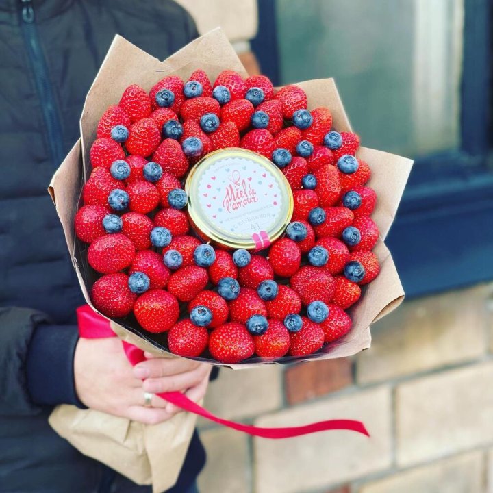 "Клубника и мёд" в Пензе