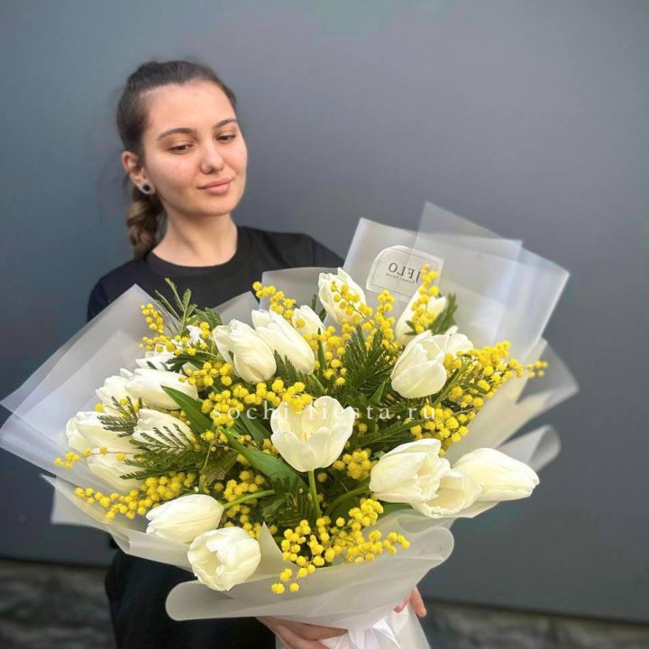 Букет тюльпанов и мимозы в Пензе