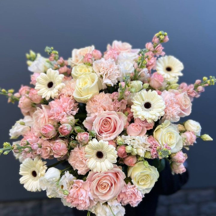 Авторский букет "Нежный" в Пензе