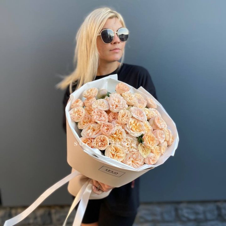 15 пионовидных роз №2 в Пензе