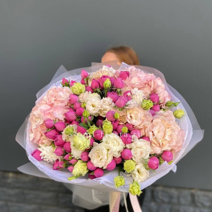  Букет  гортензий и Мисти в Пензе