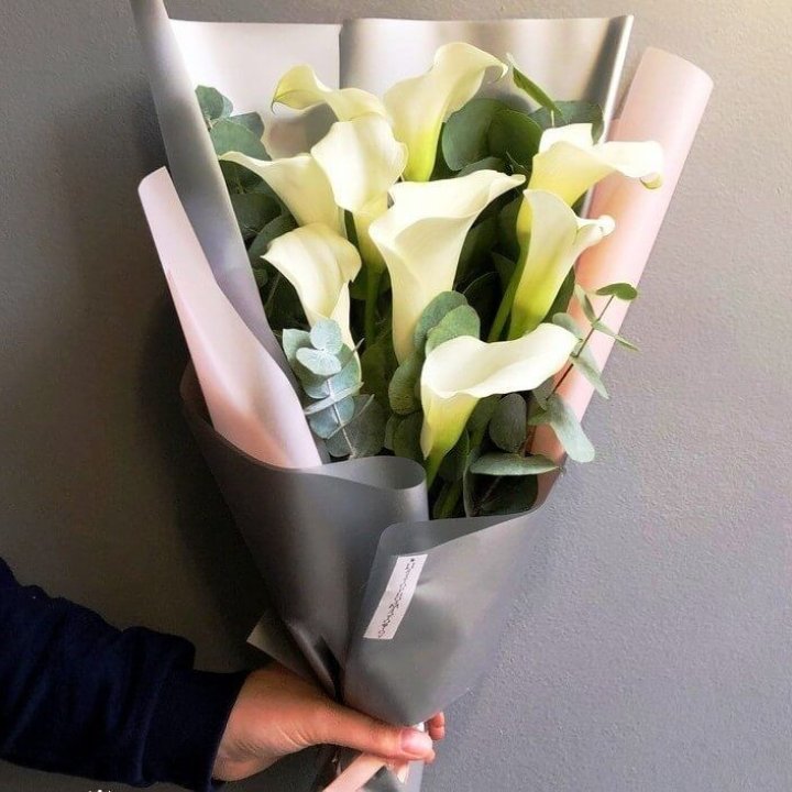 Каллы с эвкалиптом в Пензе