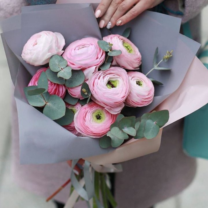 Ранункулюсы с эвкалиптом №1 в Пензе