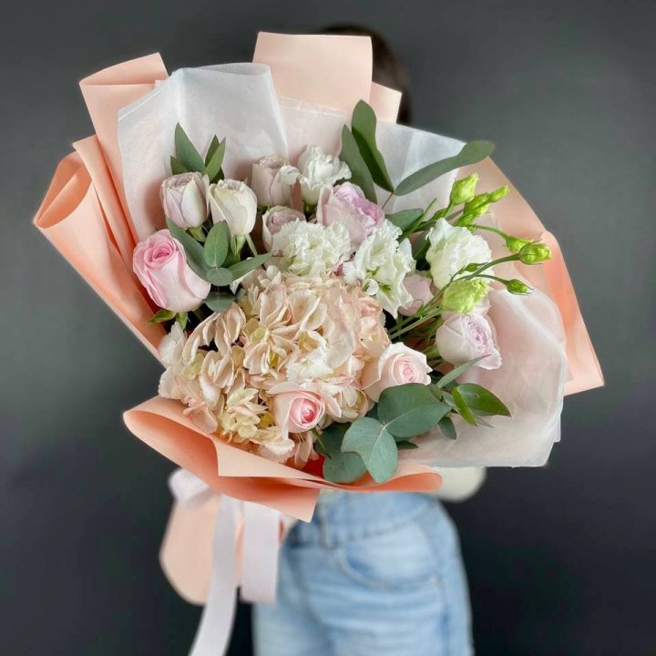 Букет с гортензией "Клодс" в Пензе