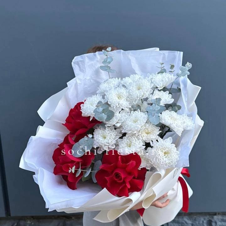 Дуо розы и хризантемы в Пензе