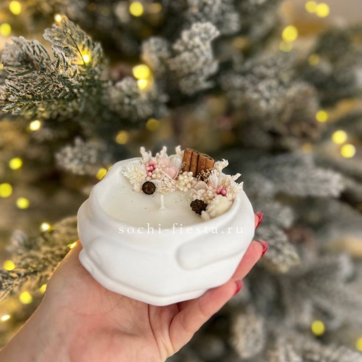 Свеча ароматическая в гипсе Руки с корицей в Пензе