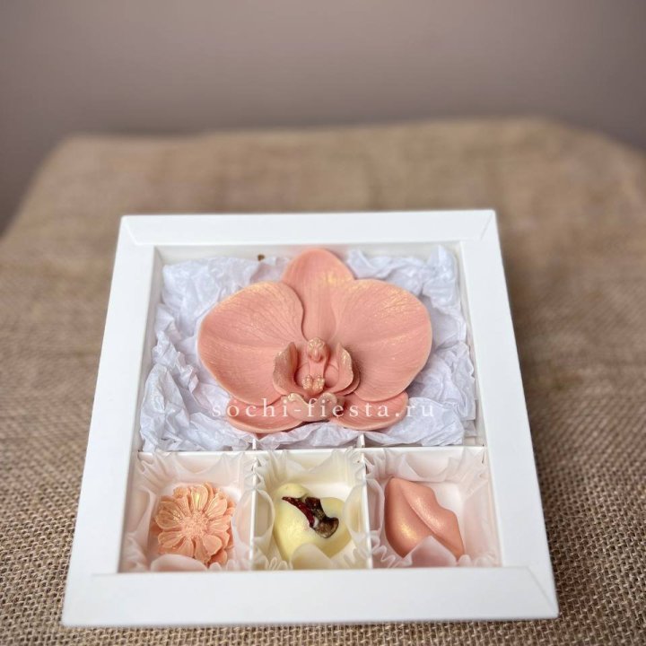 Конфеты из шоколада с Орхидеей в Пензе