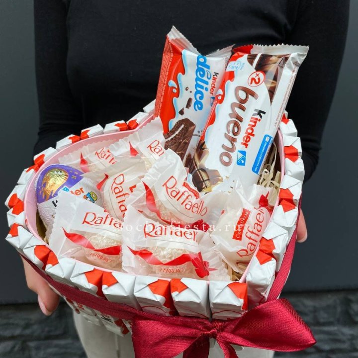 Подарочный набор сердце с Киндерами и Рафаэлло в Пензе