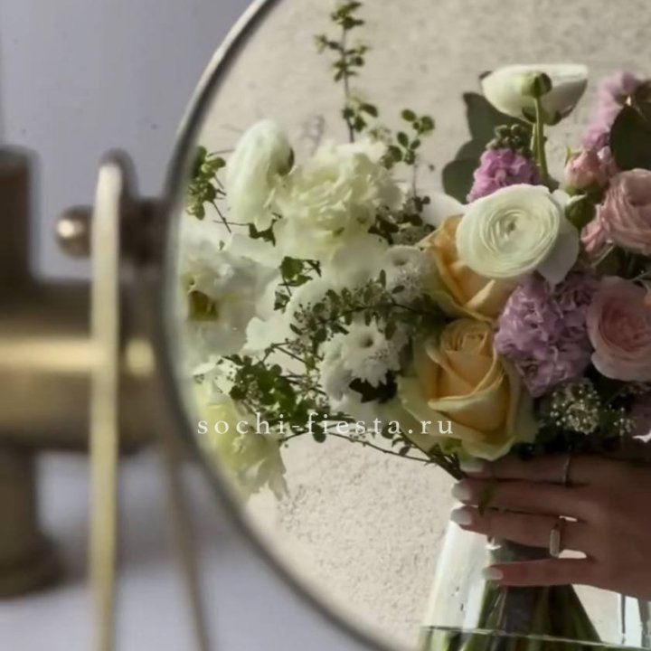 Цветочная подписка "Пакет средний" в Пензе