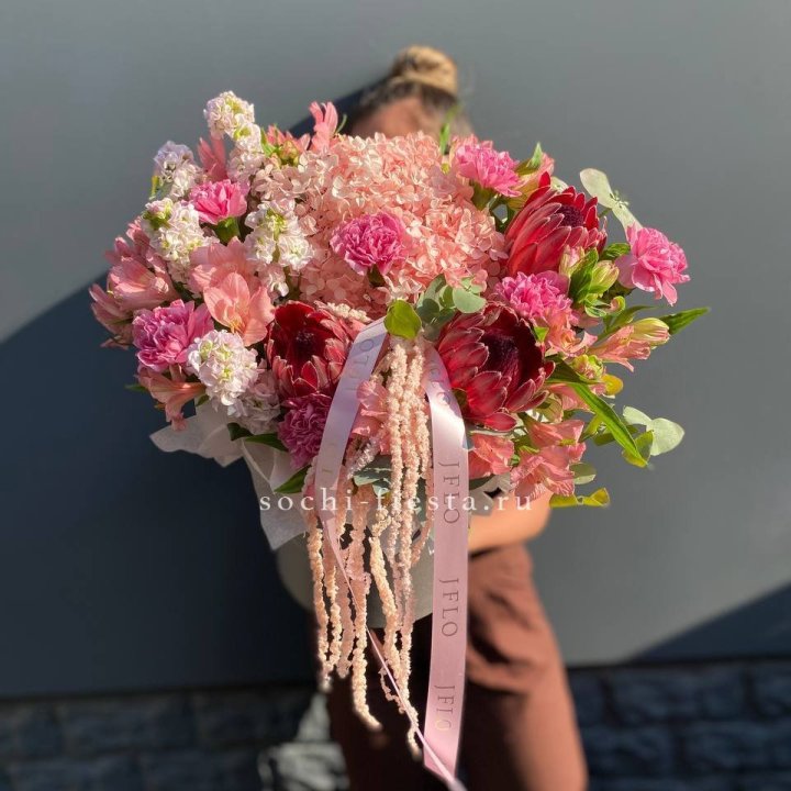 Коробка с цветами "Камикадзе" в Пензе