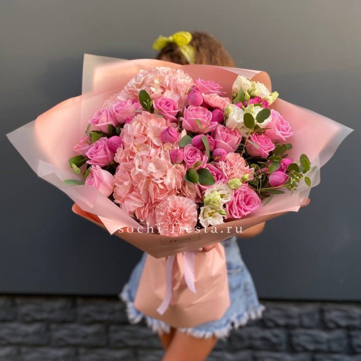 Авторский букет "Восторг" в Пензе