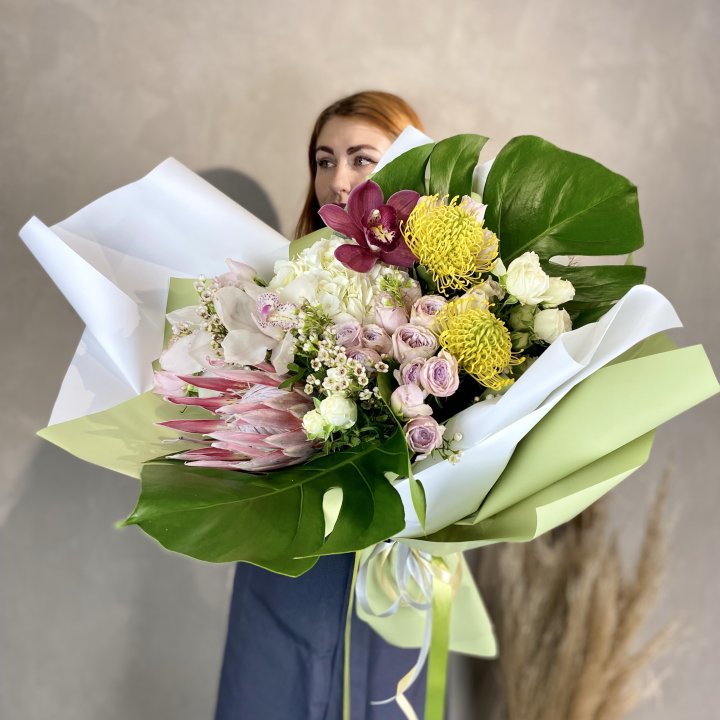 Дизайнерский букет экзотики в Пензе