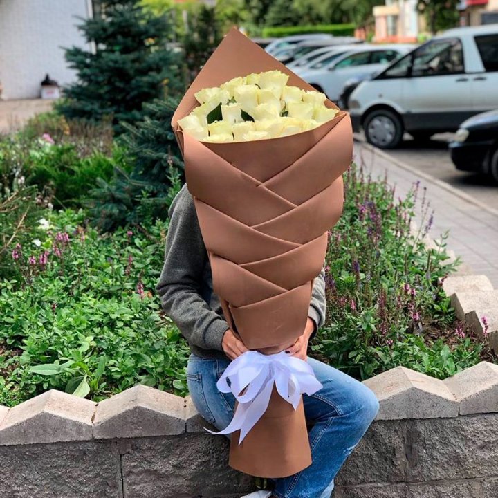 Голландские розы белые "Рыбка" в Пензе