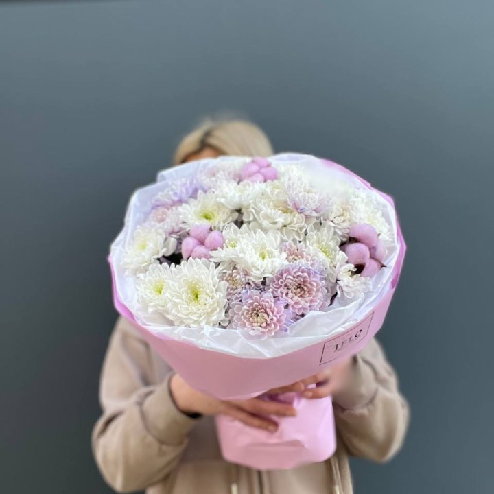 7 нежных хризантем в Пензе