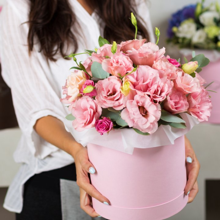 Эустома в шляпной коробке в Пензе