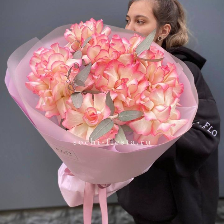 9 французских роз Джумилия в Пензе