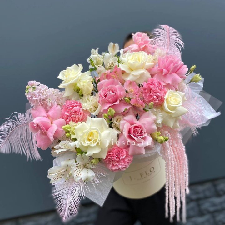 Дизайнерский бокс "Ловели" в Пензе