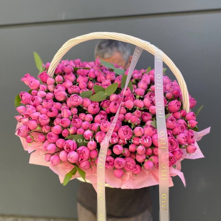 Корзина роз Мисти Баблс 101 в Пензе