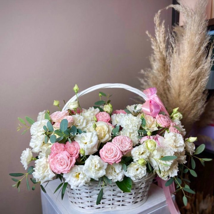Цветочная корзина "Пинки вайт" в Пензе