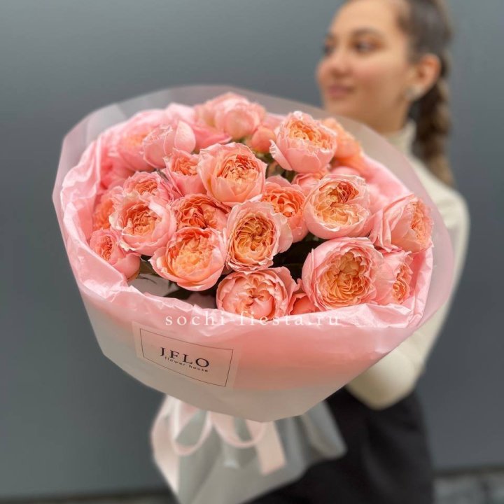 Букет из пионовидных роз Джульетта в Пензе