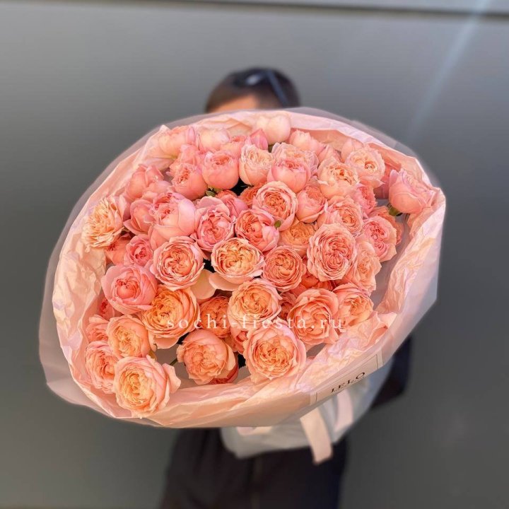 Букет из 21 пионовидной розы Джульетта в Пензе