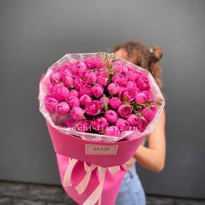 Кустовые розы букет Мисти Баблс в Пензе