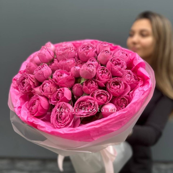 Букет из пионовидных роз  в Пензе