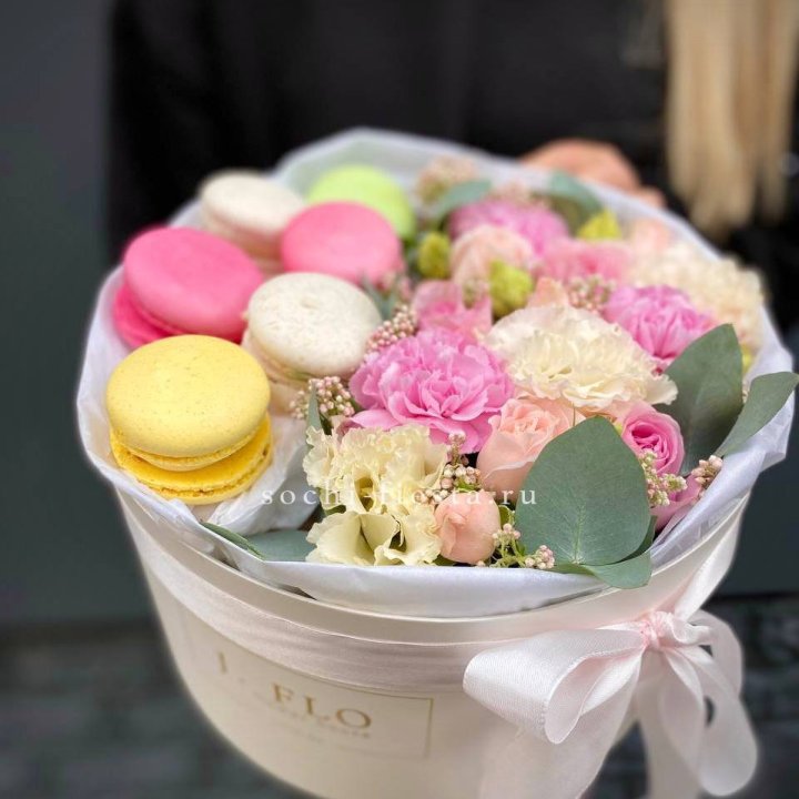 Бокс с макаронс Нежный в Пензе