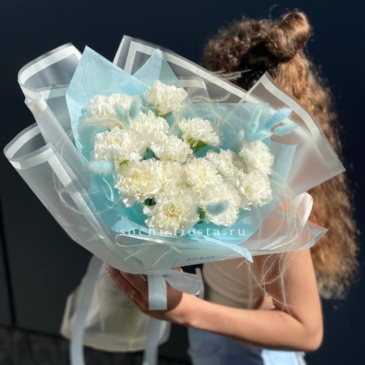 Воздушный букет из диантусов  в Пензе