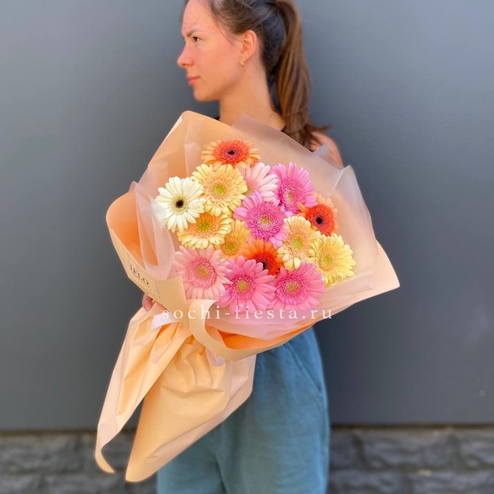 Букет разноцветных гербер в Пензе