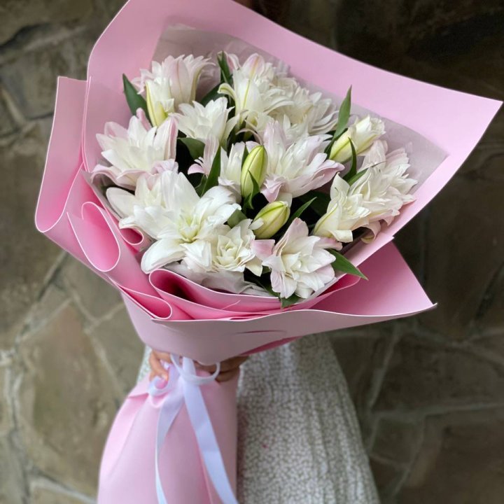 Букет пионовидных лилий №1 в Пензе