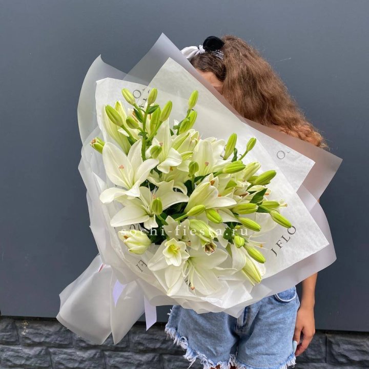 Букет  лилий "Воздушный"  в Пензе