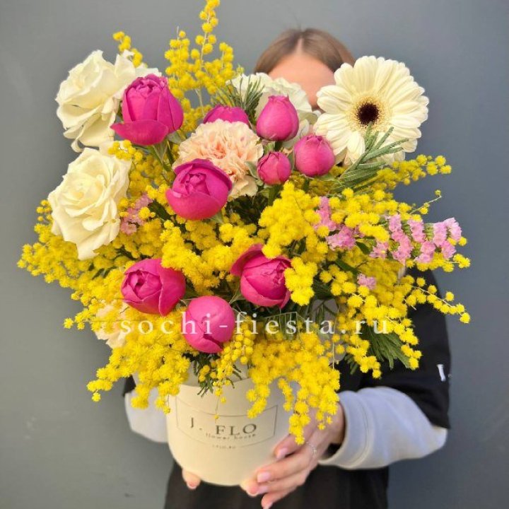 Цветы в боксе "Слобода" в Пензе