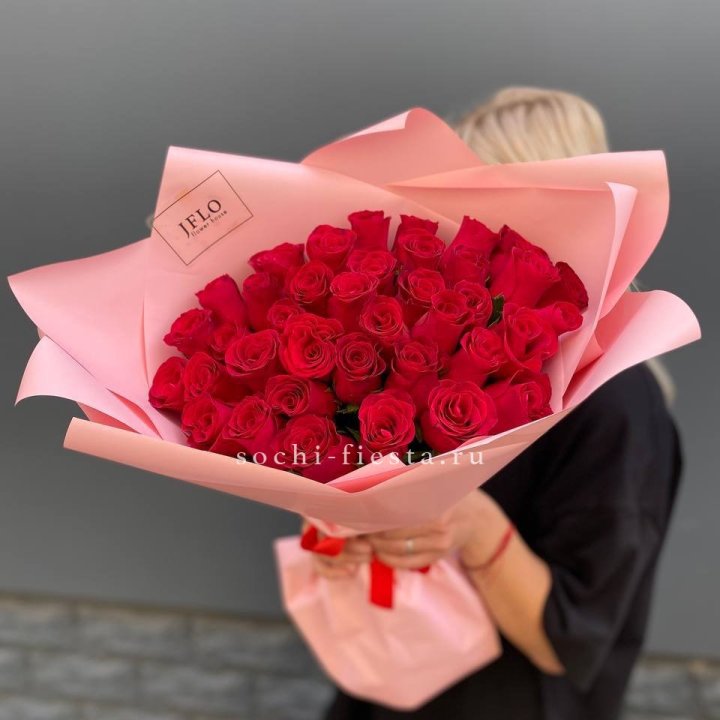 35 красных роз в Пензе
