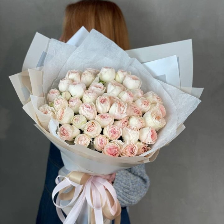 Букет пионовидных роз Пур лав в Пензе