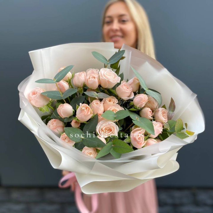 Букет кустовых роз "Фреш" в Пензе