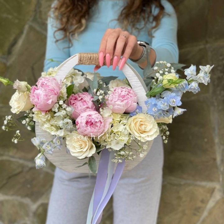 Ящик с пионами в Пензе