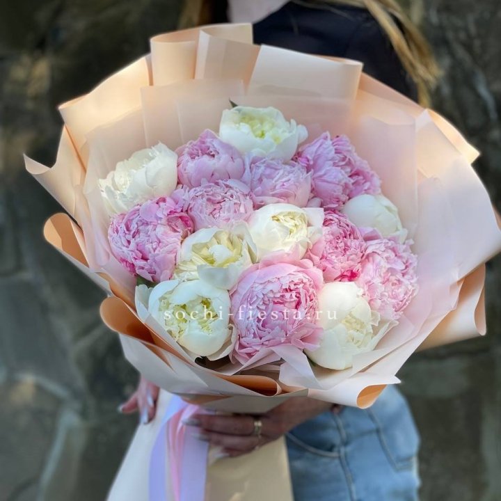 Букет 15 зефирных пионов в Пензе