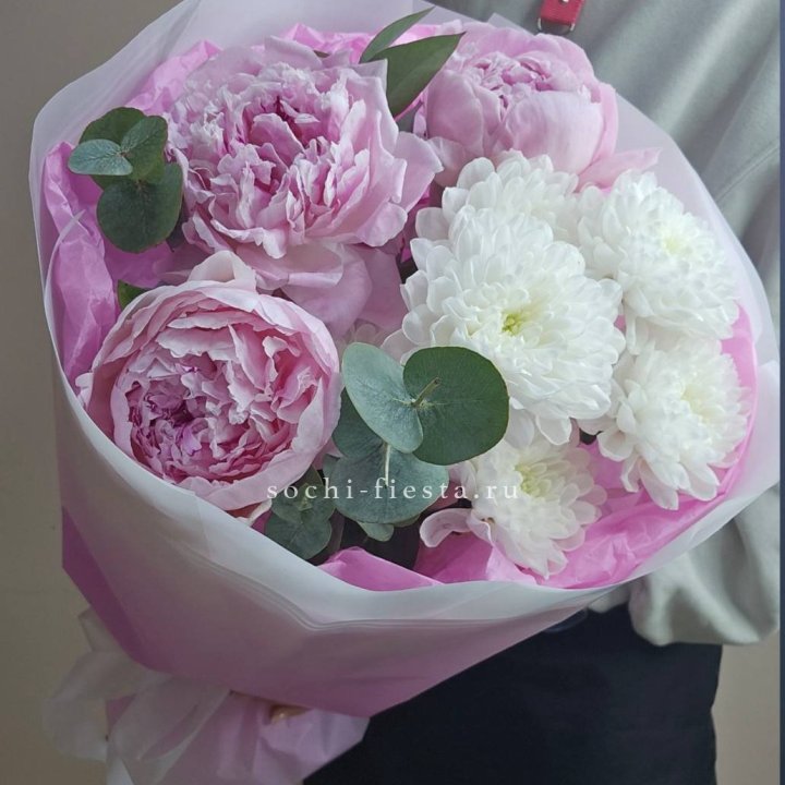  Букет комплимент с пионами в Пензе