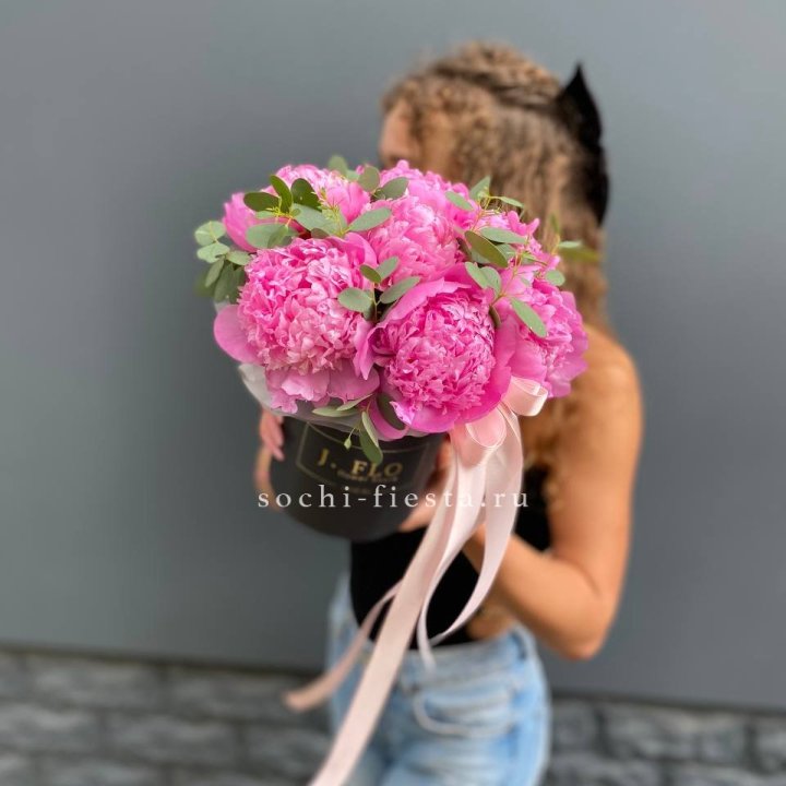 Дизайнерский цилиндр "Фломени" в Пензе