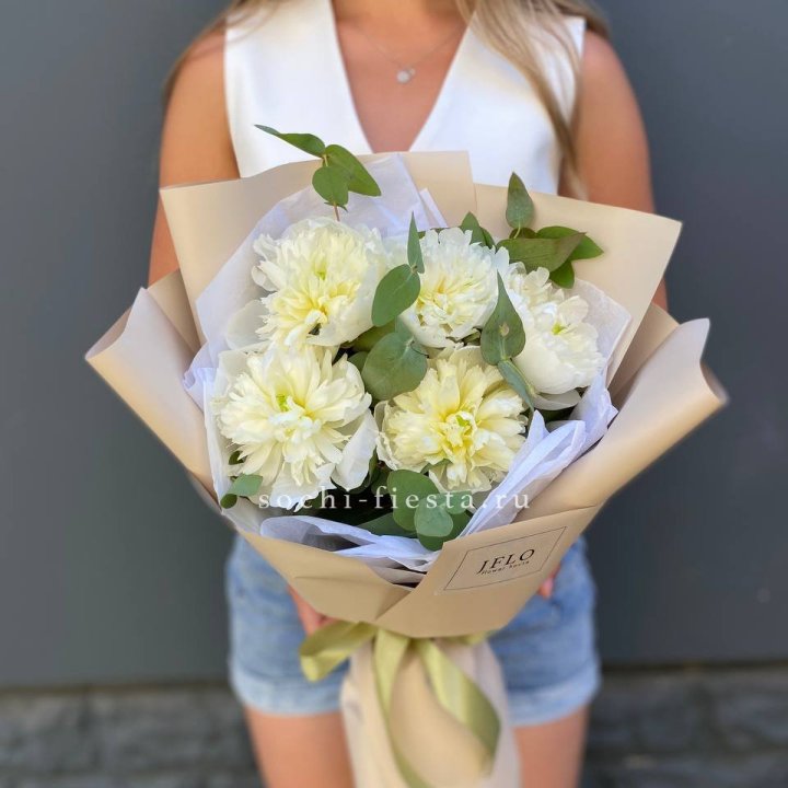  Букет белых пионов в Пензе