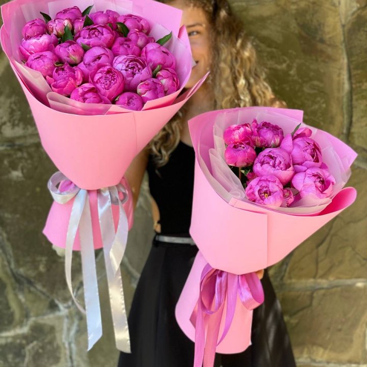 Букет ярких пионов  в Пензе