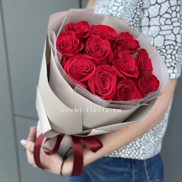 Букет красных роз "Рози" в Пензе