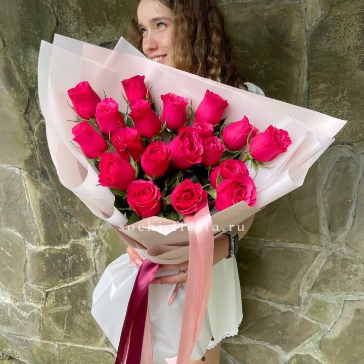 19 алых роз в Пензе