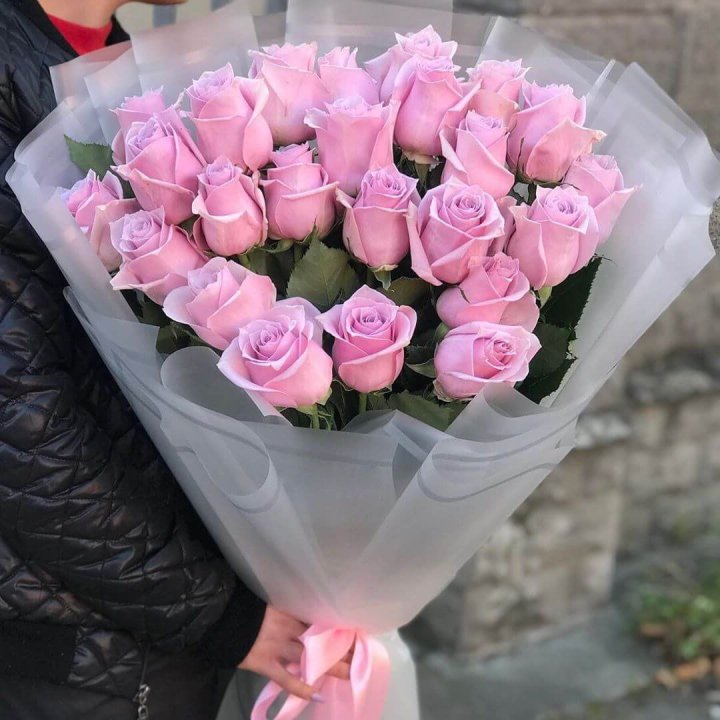 25 высоких розовых роз в Пензе