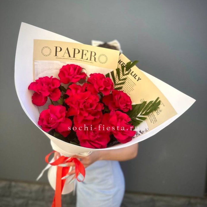 9 Красных французских роз Чико в Пензе