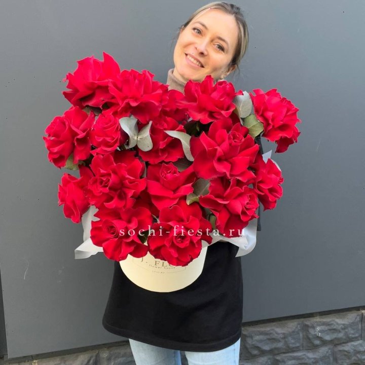 17 Французских роз в боксе в Пензе