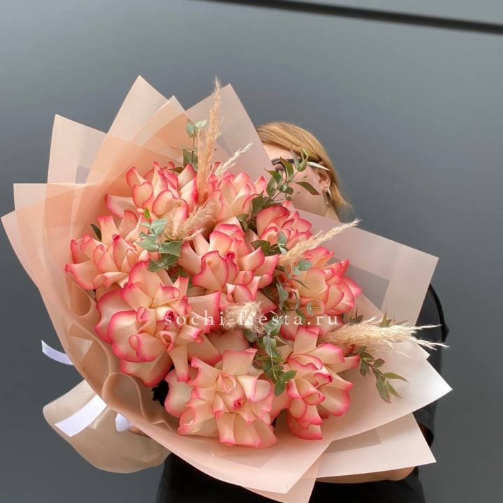 9 Французских роз Джумилия  в Пензе